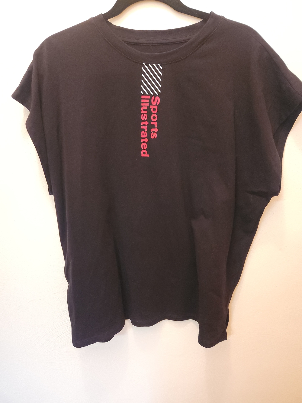 Sports Illustrated Black Graphic Tee Size M